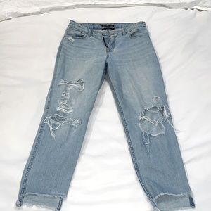 Abercrombie & Fitch light wash jeans